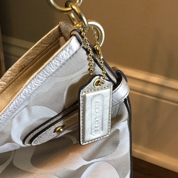 Coach Gold/Khaki Shoulder Bag - Picture 2 of 6